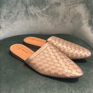 Time and Tru Woven Beige Mules